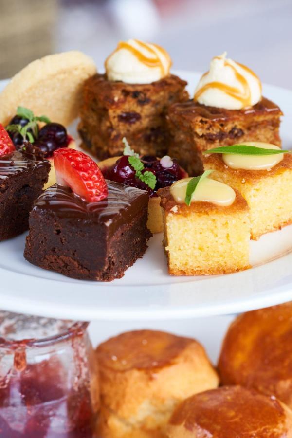 The Elms Hotel & Spa Abberley Екстериор снимка