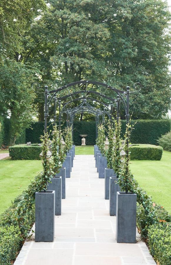 The Elms Hotel & Spa Abberley Екстериор снимка