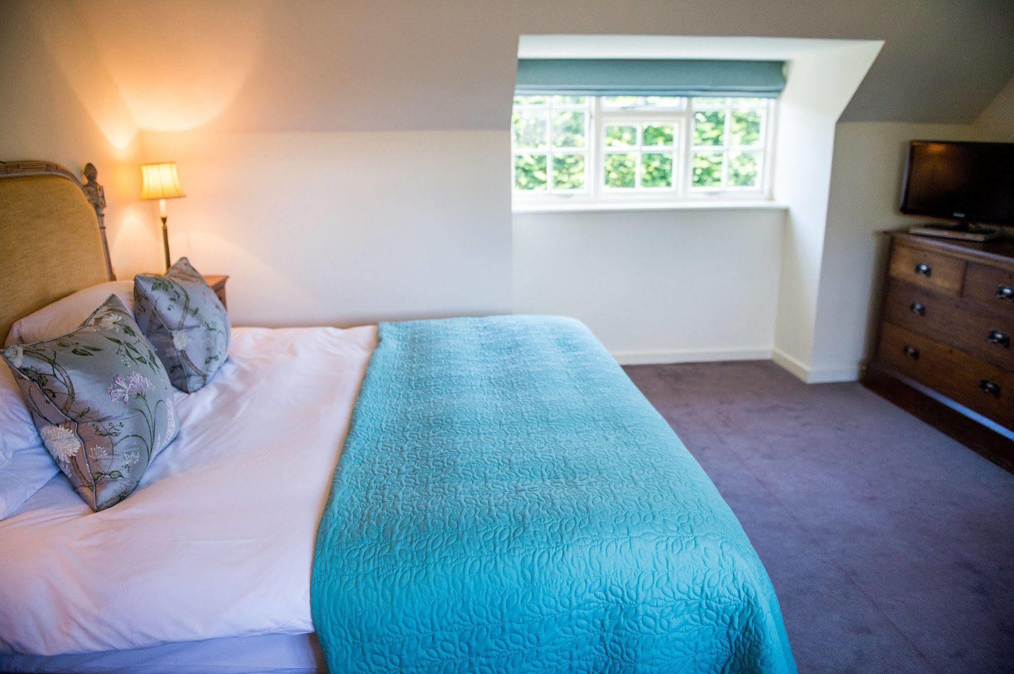 The Elms Hotel & Spa Abberley Екстериор снимка